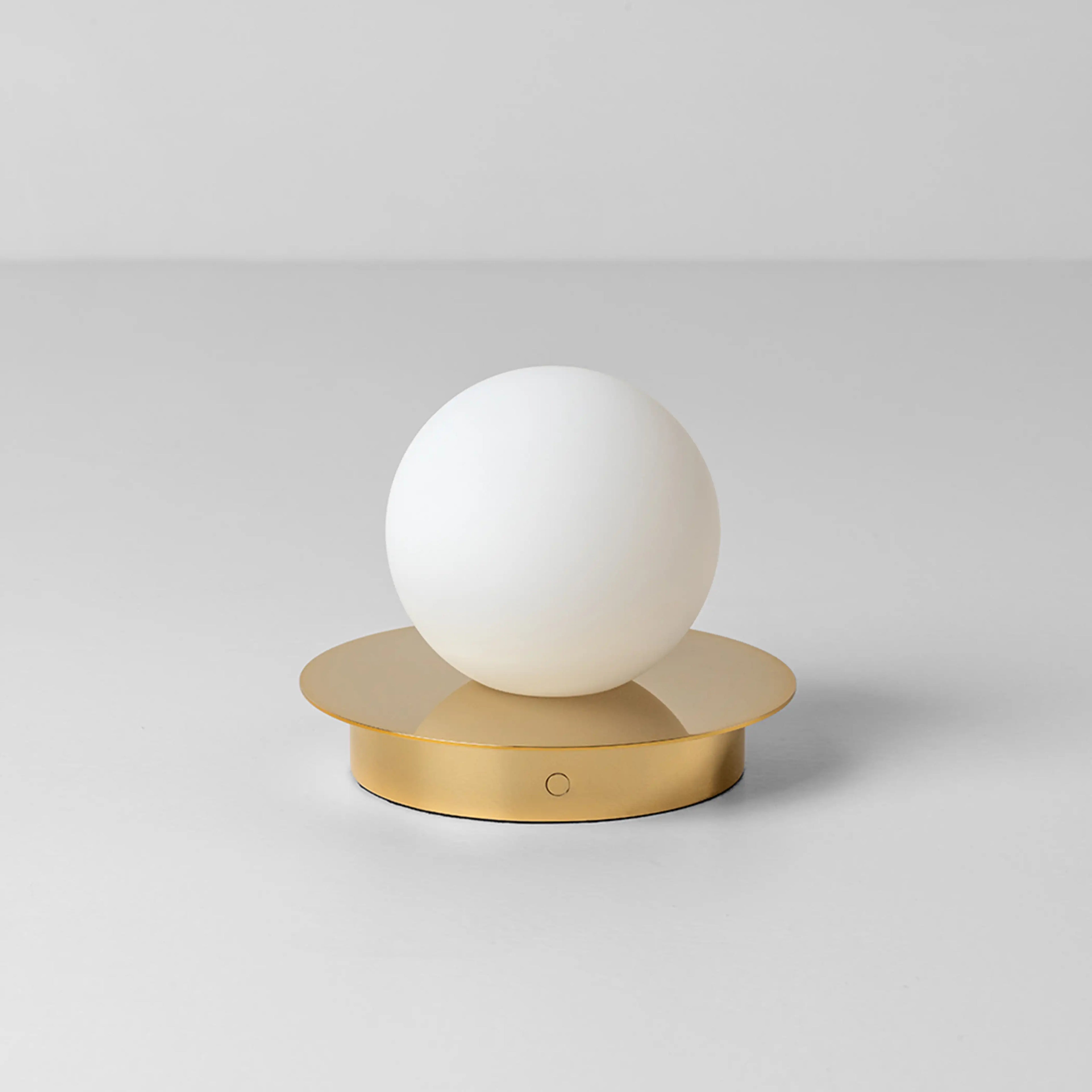 houseof Opal Disk Cordless Table Lamp | Brass