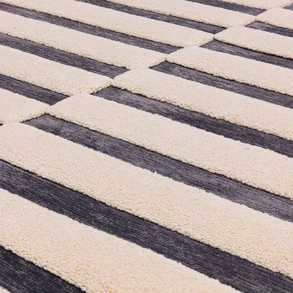 Landon Rug | Charcoal & Ivory